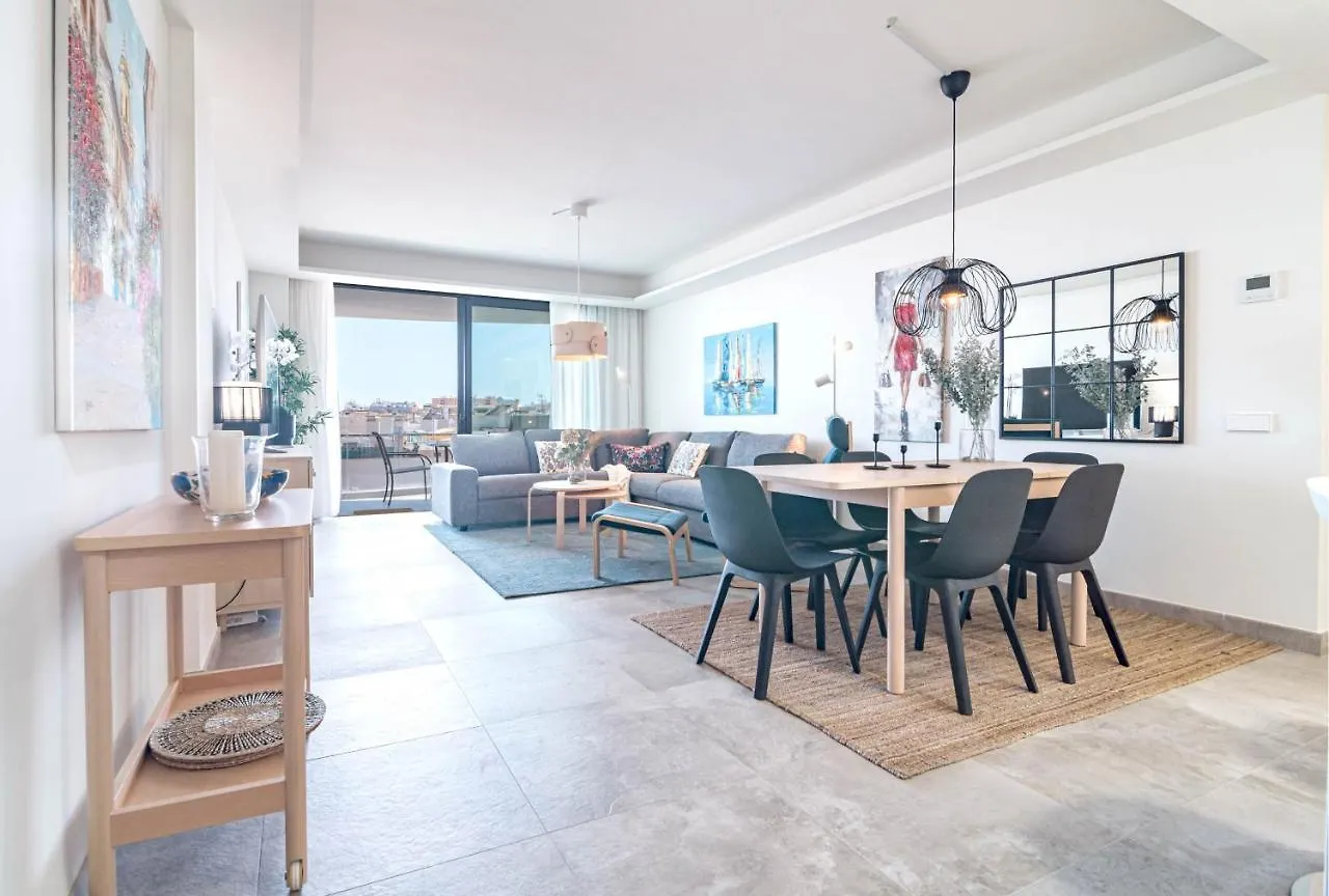 Inf26H- Comfortable And Spacious City Apartment Estepona